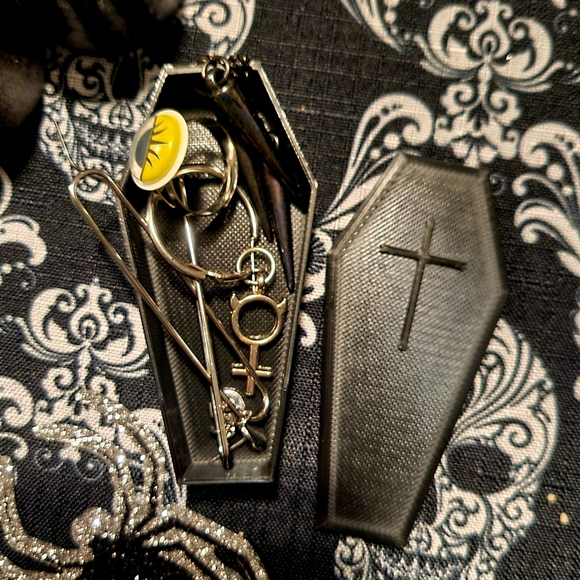 ⚰Mini Coffin Box- Small Jewlery/Trinket Box w/Lid- Gothic Decor 3D Printed OOAK - Picture 3 of 6